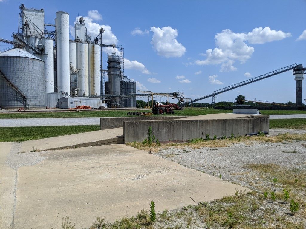 Formally Nutrien Ag Solutions: 301 E State Highway 133, Oakland, IL 61943